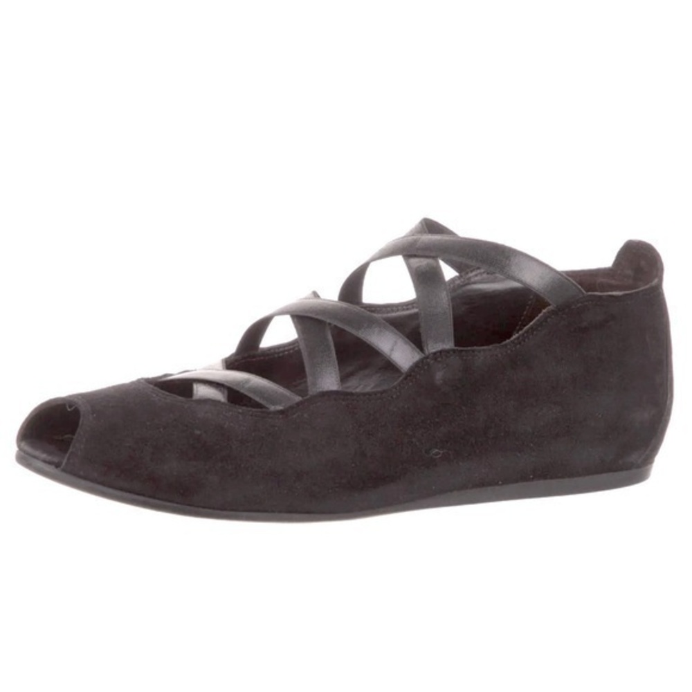 Donald J Pliner Nearly New “Eike” Black Suede Stretch Flats Womens Size 7M
